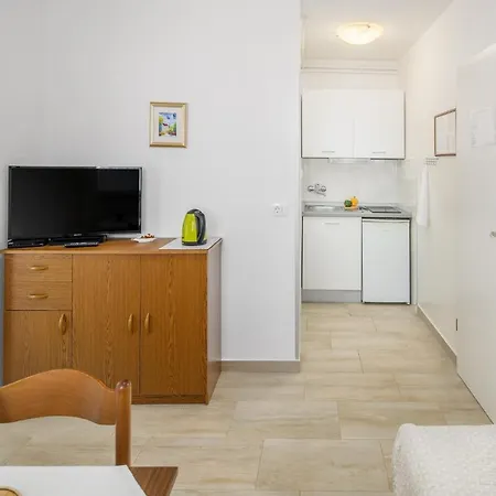 Katana Apartment *