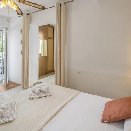 Katana Apartment