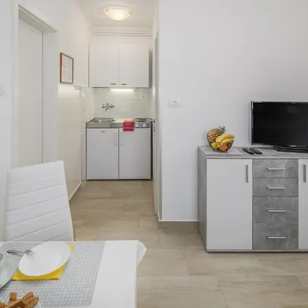 Katana Apartment *