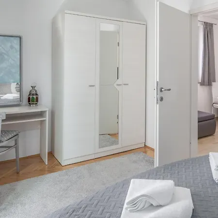 Apartment Katana Porec